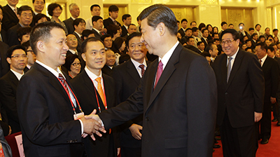 2011年6月17日習(xí)近平在人民大會(huì)堂接見吳立春等中國(guó)僑商投資企業(yè)協(xié)會(huì)第二屆代表大會(huì)代表